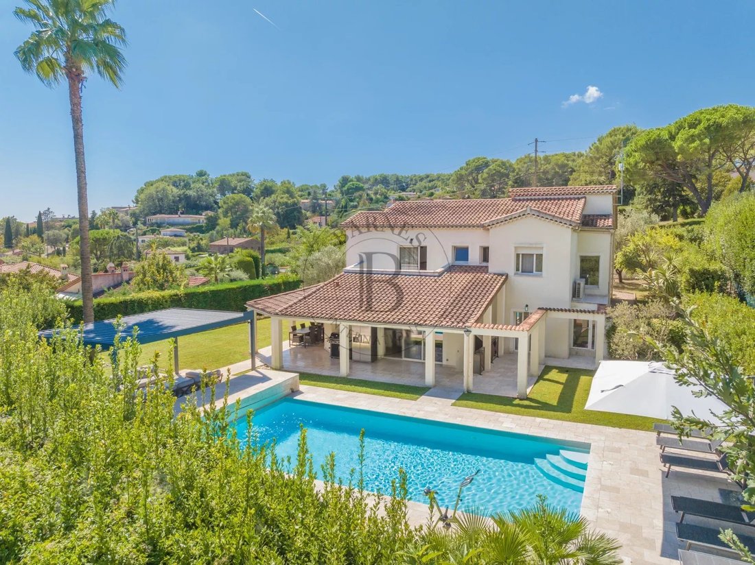 Villa in Mougins, Provence-Alpes-Côte d'Azur, France 2 - 17042832