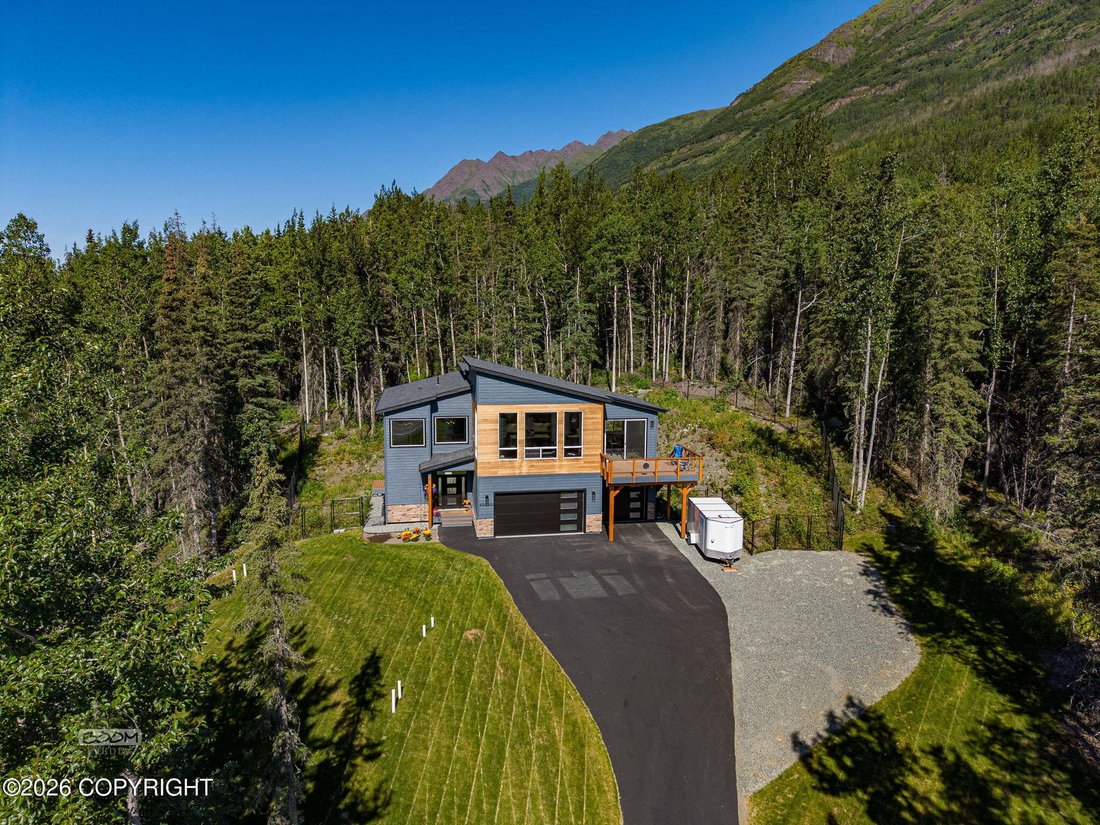 House in Anchorage, Alaska, United States 5 - 18576155