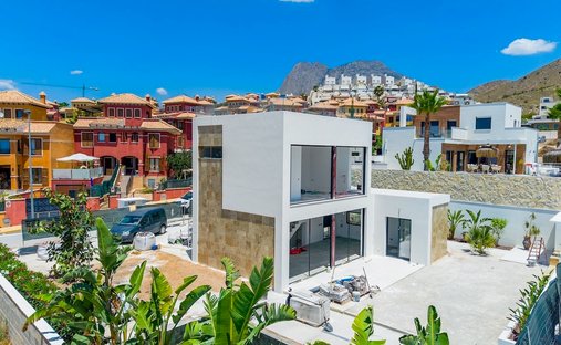 Villa in Finestrat, Valencian Community, Spain 1