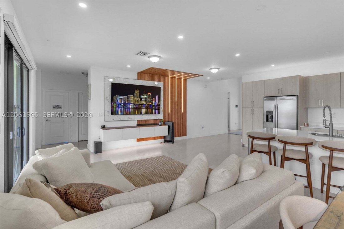 House in Miami, Florida, United States 5 - 18576874