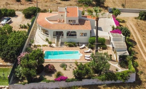 Villa in Faro (Se e Sao Pedro), Algarve, Portugal 1