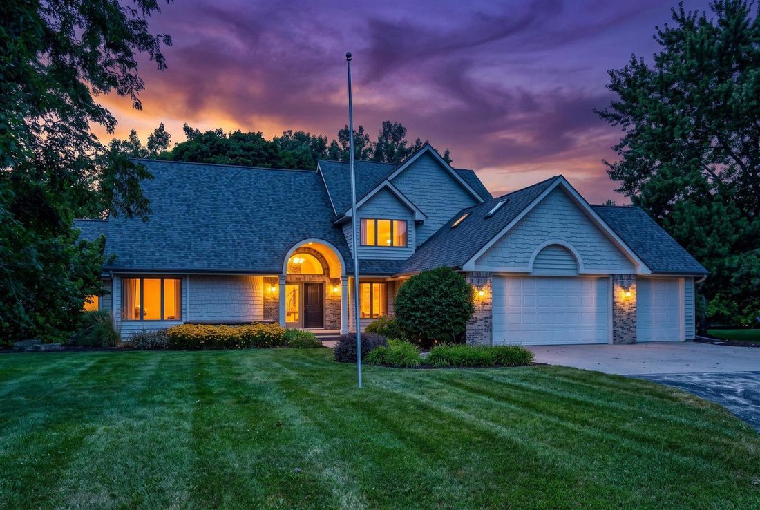House in Neenah, Wisconsin, United States 2 - 18576182