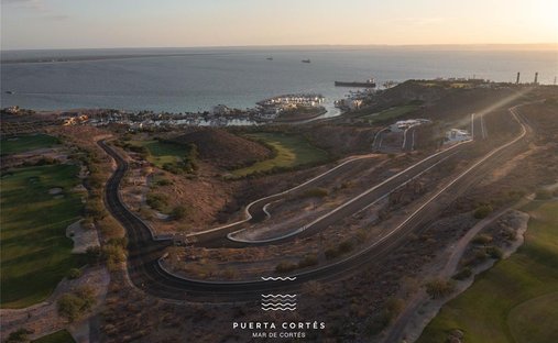 Land in La Paz, Baja California Sur, Mexiko 1