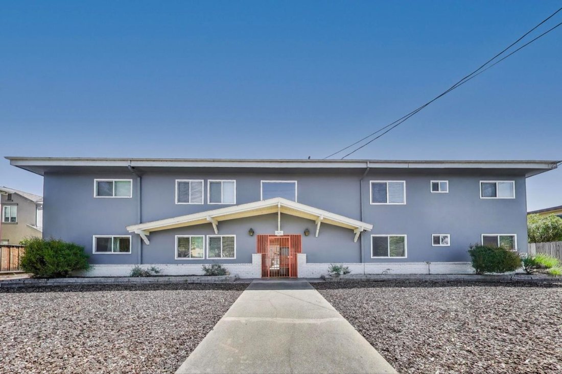 Alameda, California, United States 1 - 18577483