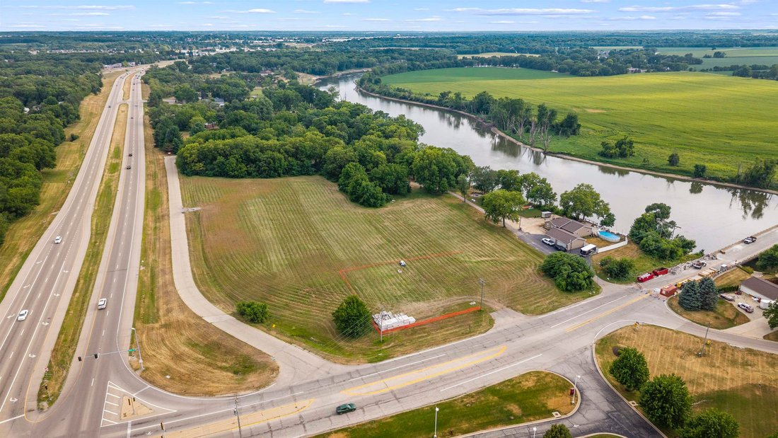 Land in Roscoe, Illinois, United States 1 - 18574353