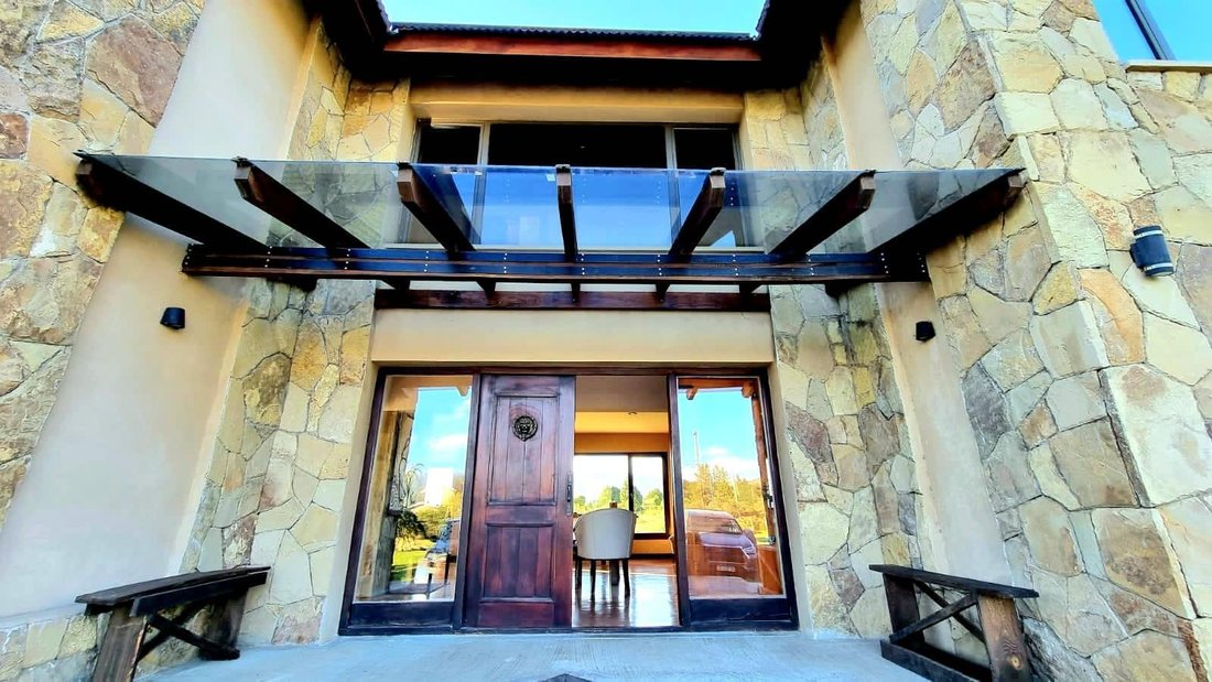 House in Lolog, Neuquen, Argentina 5 - 18574172