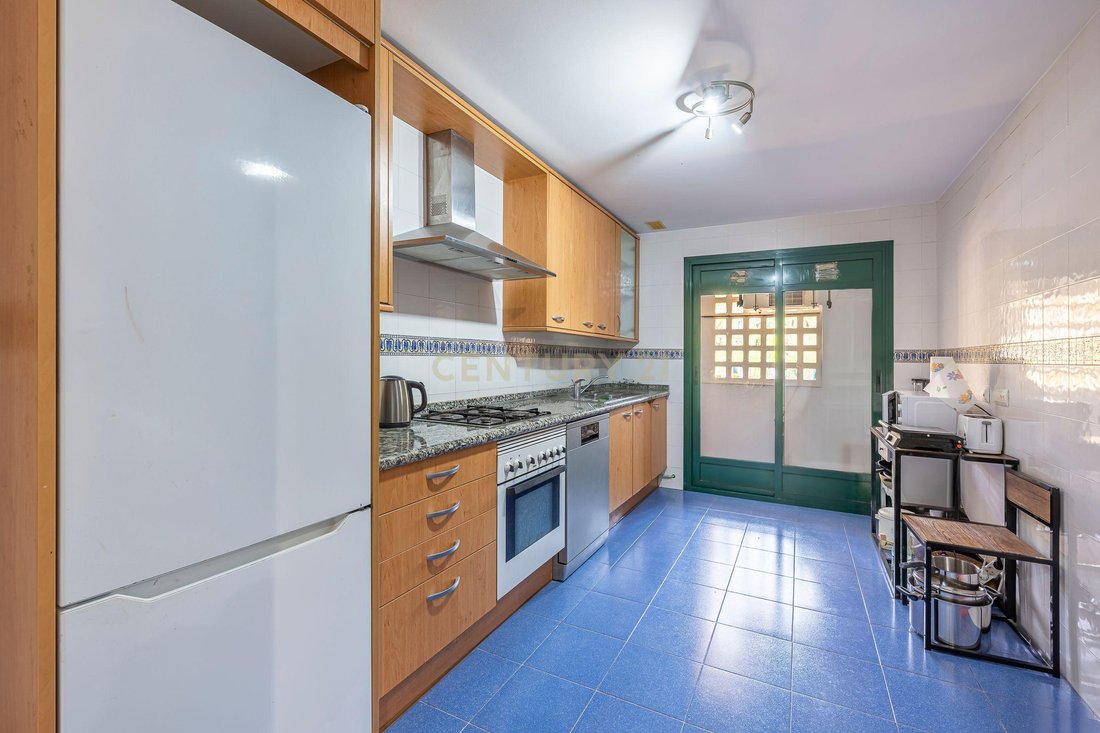Apartment in San Pedro de Alcantara, Andalusia, Spain 5 - 18577717