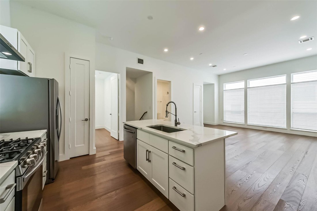 House in Houston, Texas, United States 3 - 18577975