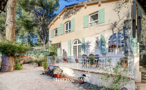 House in Saint-Cyr-sur-Mer, Provence-Alpes-Côte d'Azur, France 1
