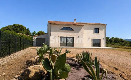 Casa en Grignan, Auvernia-Ródano-Alpes, Francia 1
