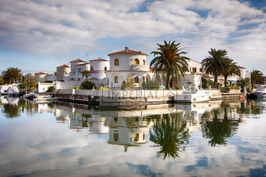House in Empuriabrava, Catalonia, Spain 1 - 18576431