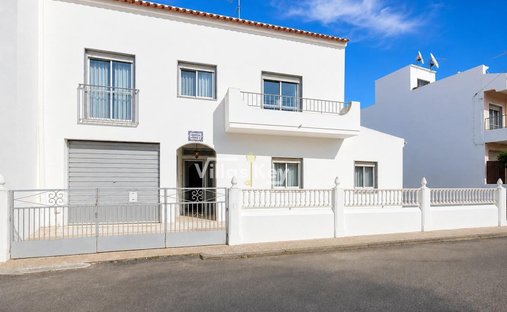 House in Ferragudo, Algarve, Portugal 1