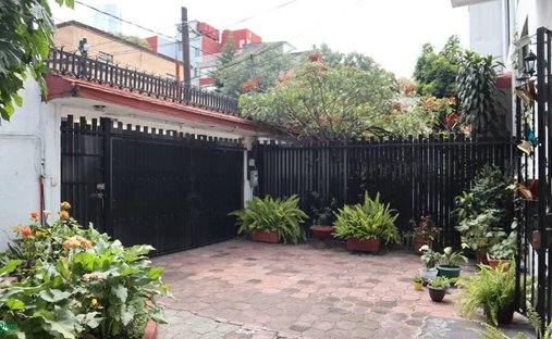 Townhouse in Mexico City, Mexico 1