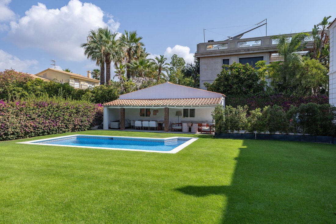 Villa in Sitges, Catalonia, Spain 3 - 18577808