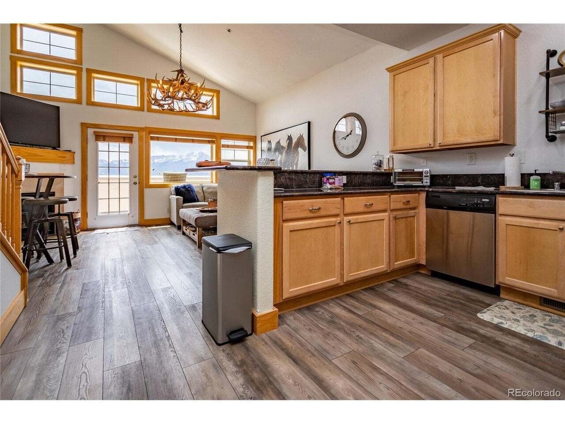 Condo in Dillon, Colorado, United States 2 - 18576475