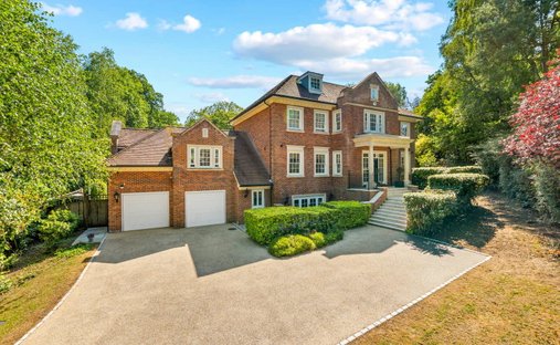 House in Toy's Hill, England 1