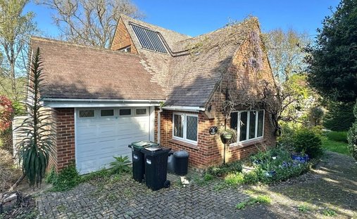 House in Milford on Sea, England 1