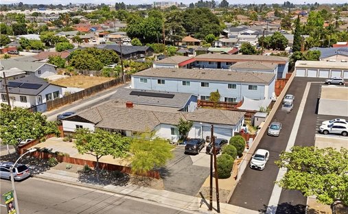 Apartment in Garden Grove, California, United States 1