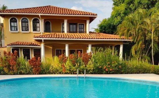 Casa en Parrita, Provincia de Puntarenas, Costa Rica 1