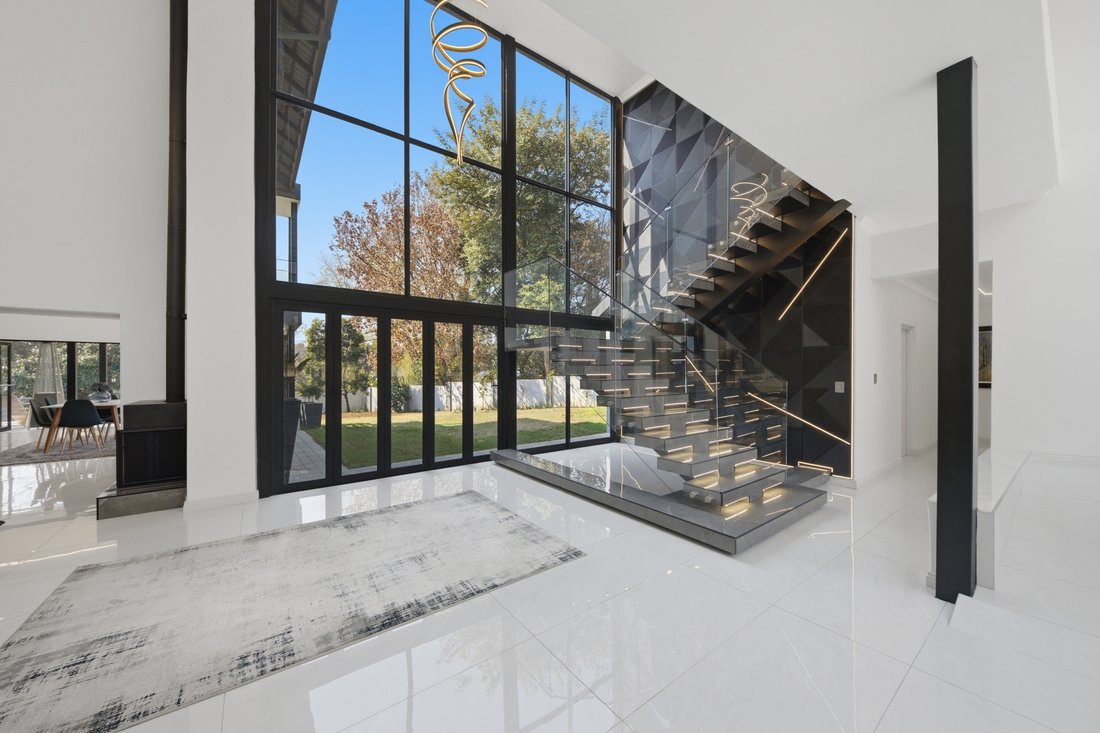 House in Sandton, Gauteng, South Africa 5 - 18577966