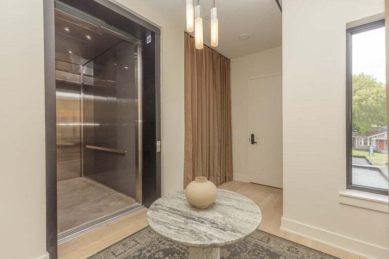 Condo in Nashville, Tennessee, United States 5 - 18576672