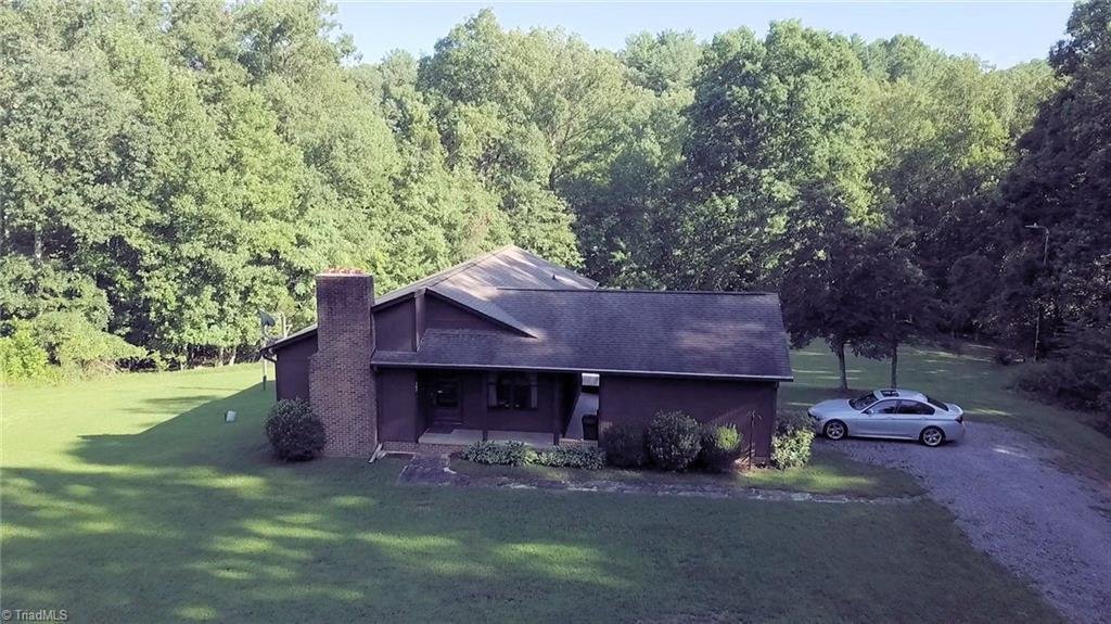 House in Pinnacle, North Carolina, United States 2 - 18414494
