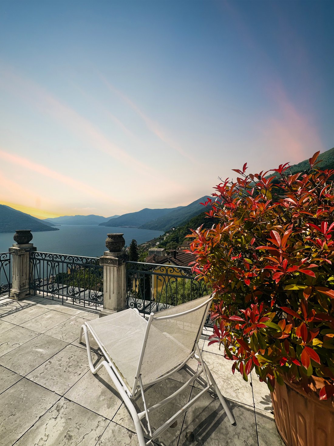 Villa in Brissago, Ticino, Switzerland 1 - 18575928