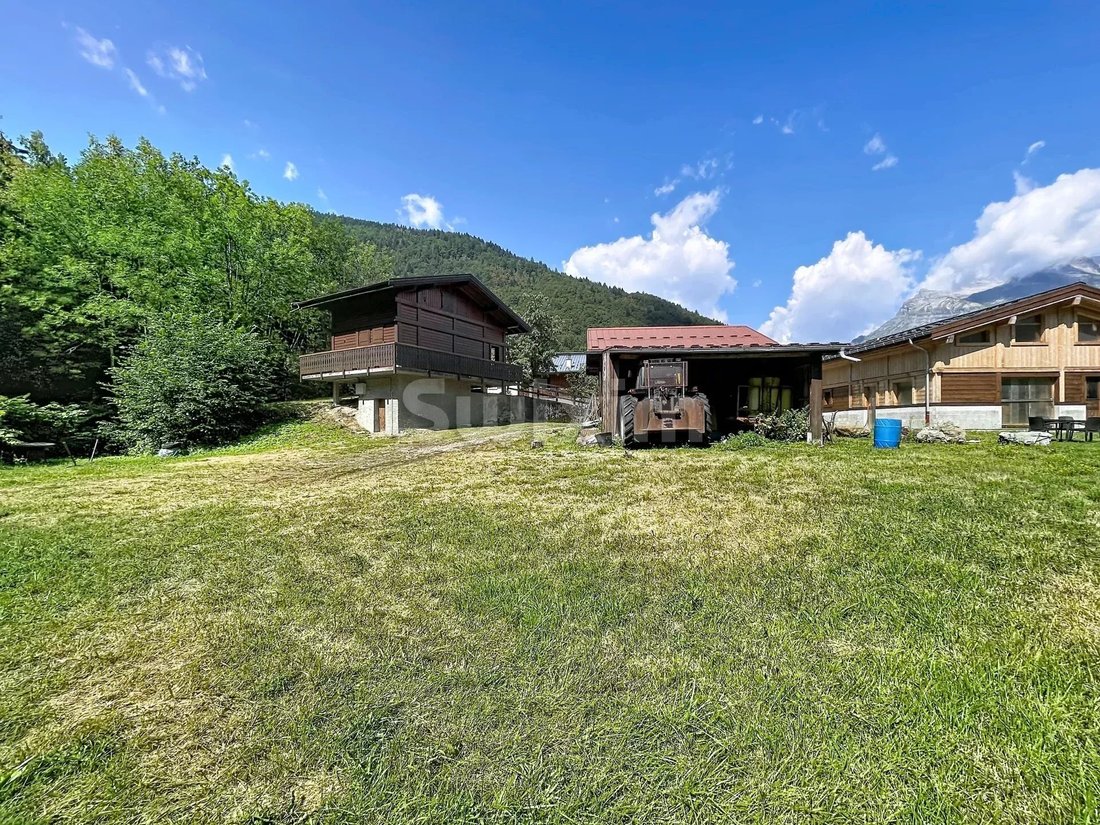 Chalet in Chamonix-Mont-Blanc, Auvergne-Rhône-Alpes, France 3 - 18575190