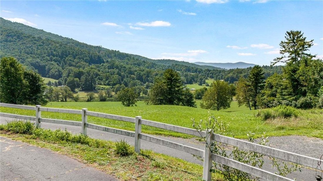 House in Newland, North Carolina, United States 4 - 18576869