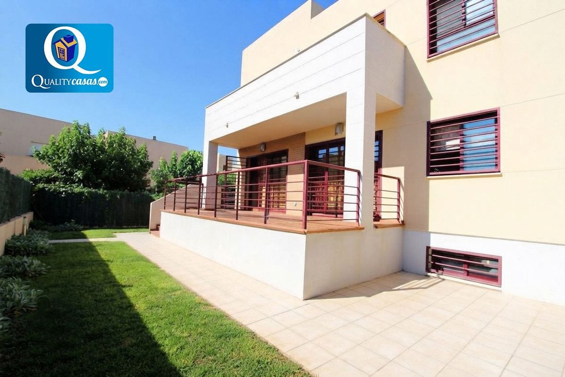 Bungalow in Mutxamel, Valencian Community, Spain 1 - 18577864