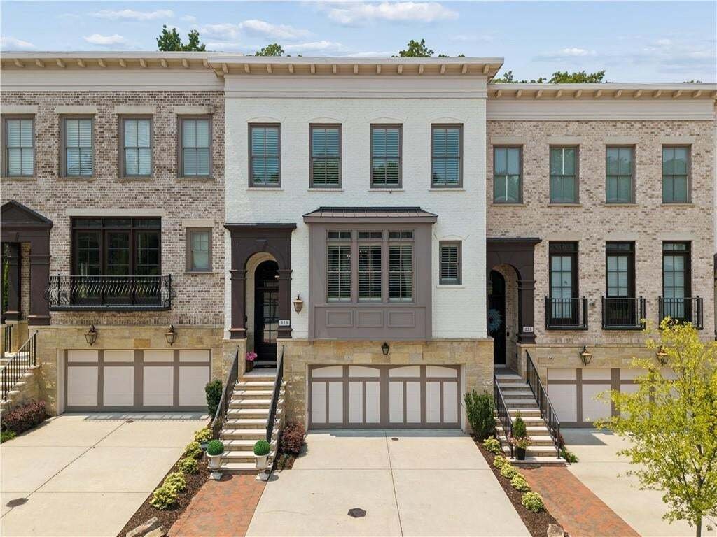 Townhouse in Alpharetta, Georgia, United States 1 - 18577320