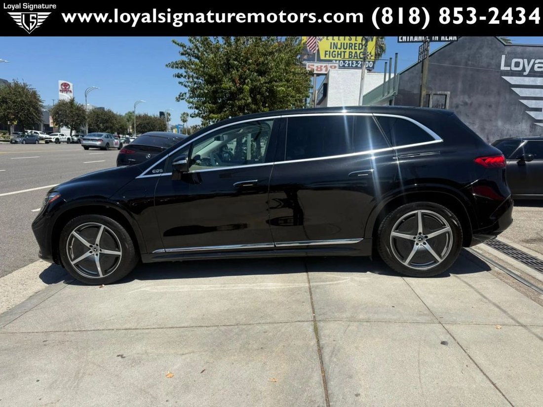Suv in Van Nuys, CA, United States 4 - 18578372
