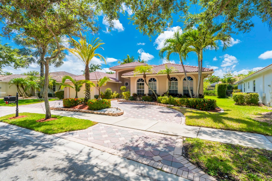 Estate in Southwest Ranches, Florida, United States 2 - 18575034