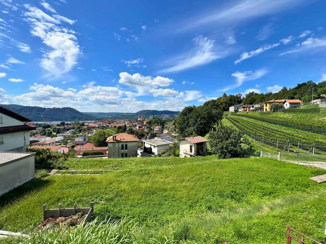 Land in Morbio Inferiore, Ticino, Switzerland 1 - 18575807