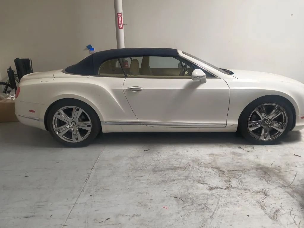 Cabriolet in Phoenix, AZ, United States 3 - 18578459