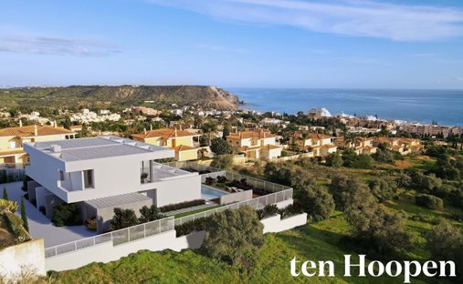 Townhouse in Praia da Luz, Algarve, Portugal 1
