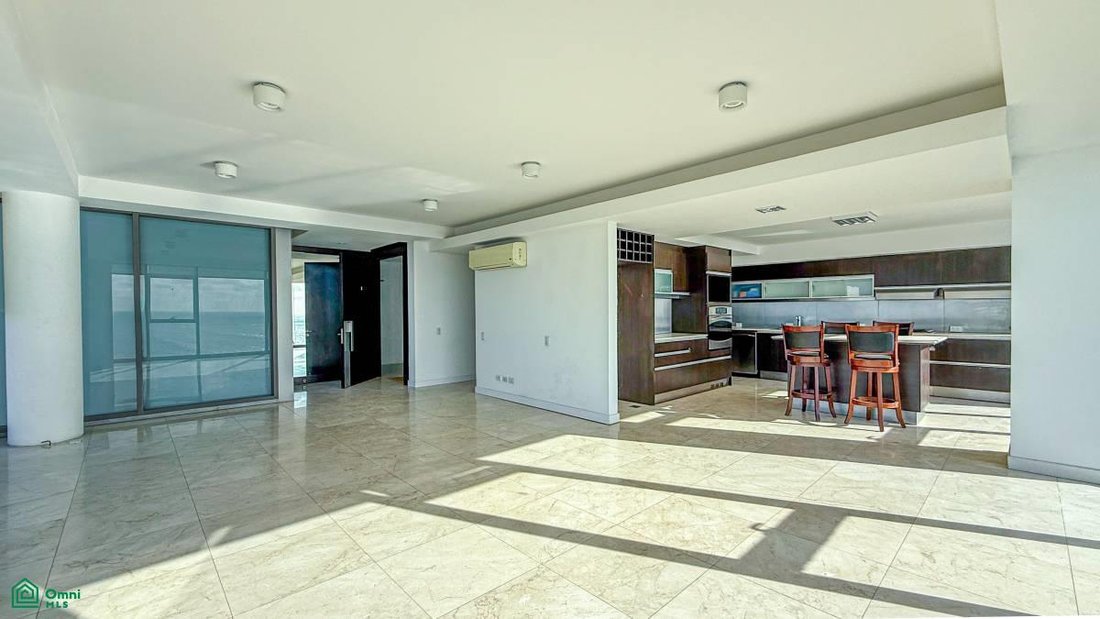 Condo in Mar del Plata, Buenos Aires Province, Argentina 1 - 18225905