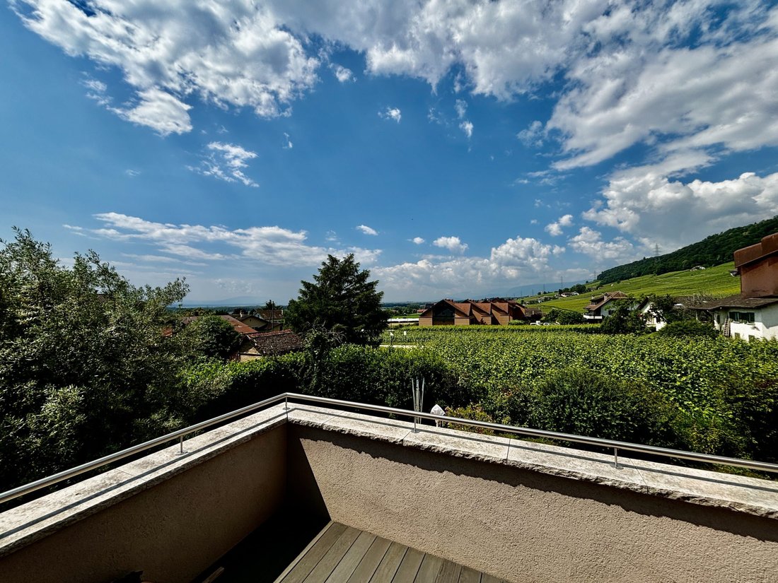 Villa in Bursins, Vaud, Switzerland 3 - 18575975