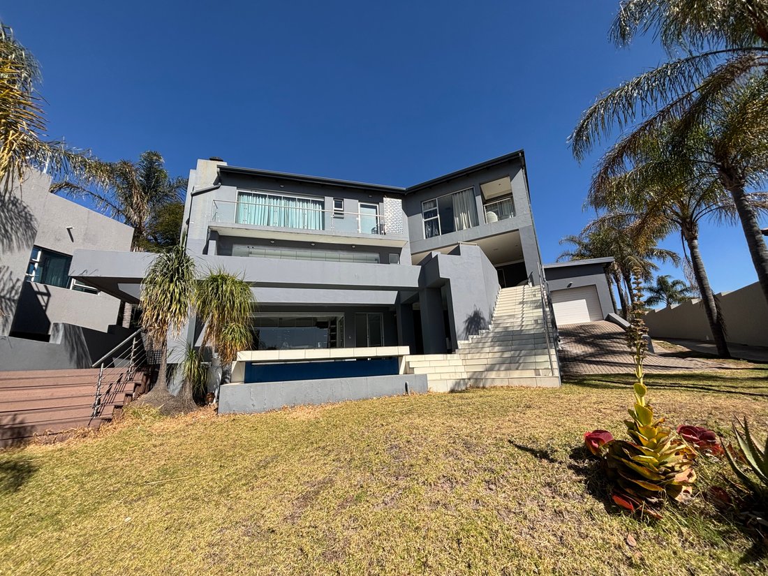House in Bankenveld, Mpumalanga, South Africa 2 - 17434342