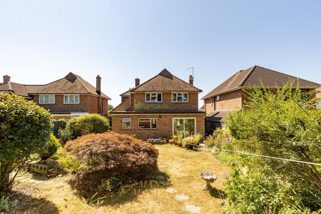 House in East Grinstead, England 2 - 18574972