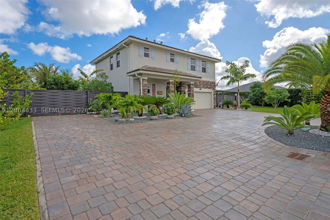 House in Miami, Florida, United States 2 - 18576958