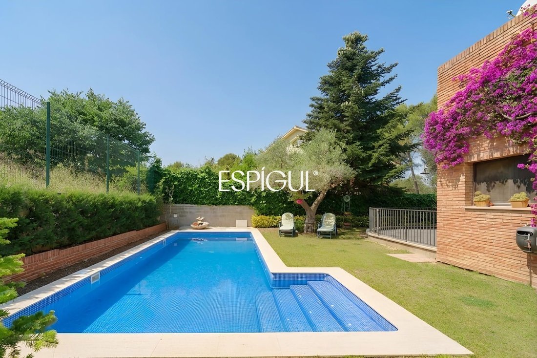 Villa in Sant Cugat del Valles, Catalonia, Spain 3 - 18144295