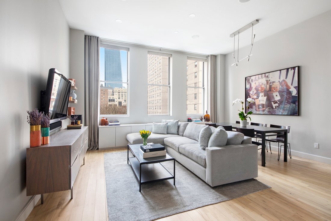 New York, New York, United States 1 - 18577843