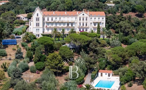 Appartamento a La Croix-Valmer, Provenza-Alpi-Costa Azzurra, Francia 1