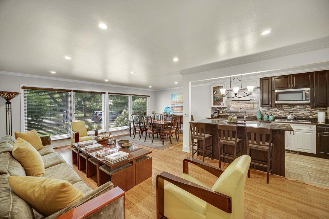 House in Skokie, Illinois, United States 5 - 18577152