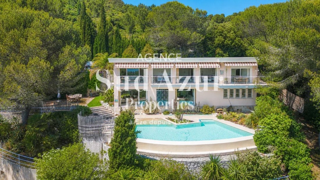 House in Èze, Provence-Alpes-Côte d'Azur, France 2 - 18577949