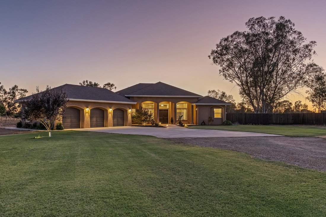 House in Sanger, California, United States 3 - 18575736