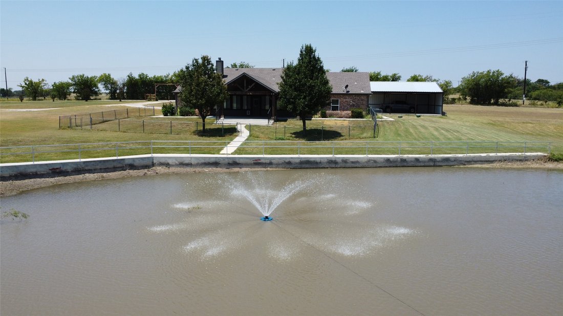 House in Sanger, Texas, United States 1 - 18018258