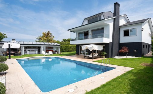 Villa in Oia, Vigo, Spain 1