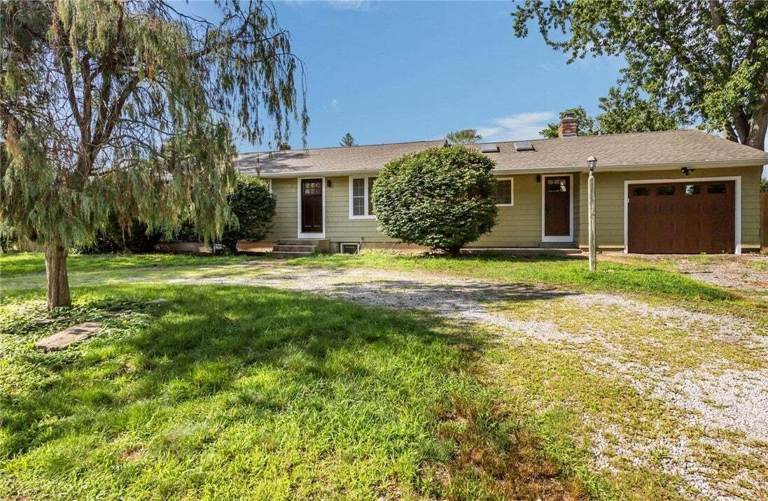 House in Warwick, Rhode Island, United States 2 - 18576034
